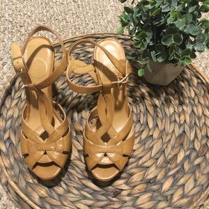 JS by Jessica Tan Strappy Platform Pumps NWOT